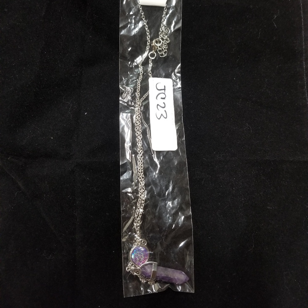 ✔SOLD✔ Purple Mermaid Scale Stone Necklace - Picture 3 of 3